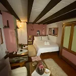 Traditional Erato Gasthuis 4*