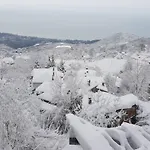 Traditional Erato Πανσιόν