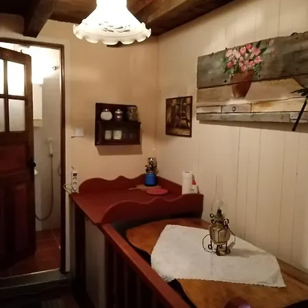 Traditional Erato 4*