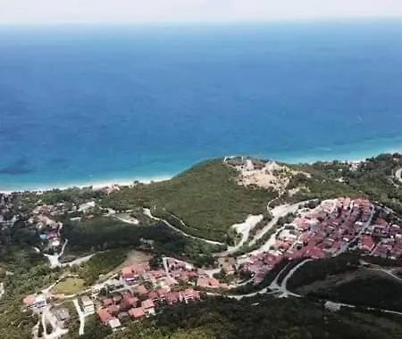 Traditional Erato * Palaios Panteleimonas