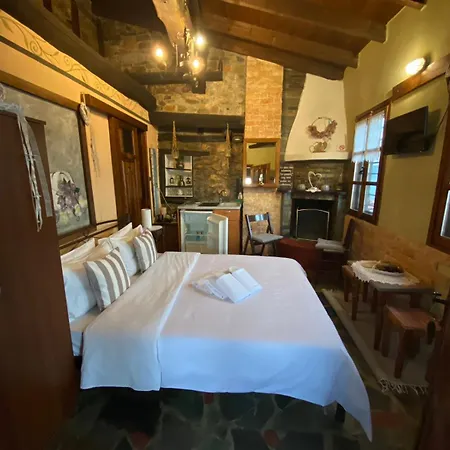 Traditional Erato Guest house Palaios Panteleimonas