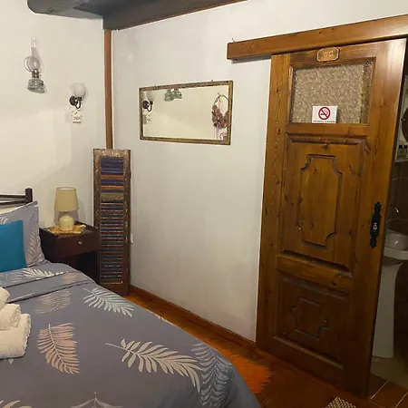 Traditional Erato Guest house Palaios Panteleimonas