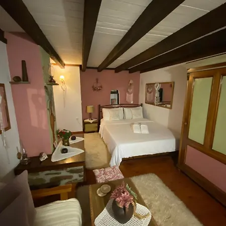 Traditional Erato Pensiune 4*