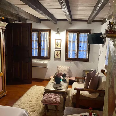 Traditional Erato Guest house Palaios Panteleimonas