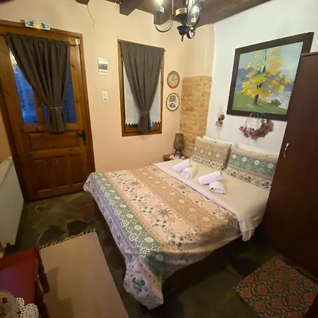Traditional Erato Palaios Panteleimonas