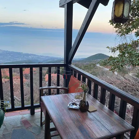 Traditional Erato Pensiune 4*