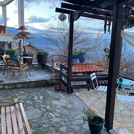 Guest house Traditional Erato