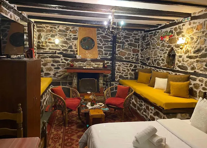 Traditional Erato 4* Palaios Panteleimonas
